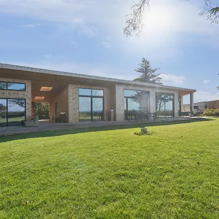 Exclusive With Wellness And Sea Views Knebel